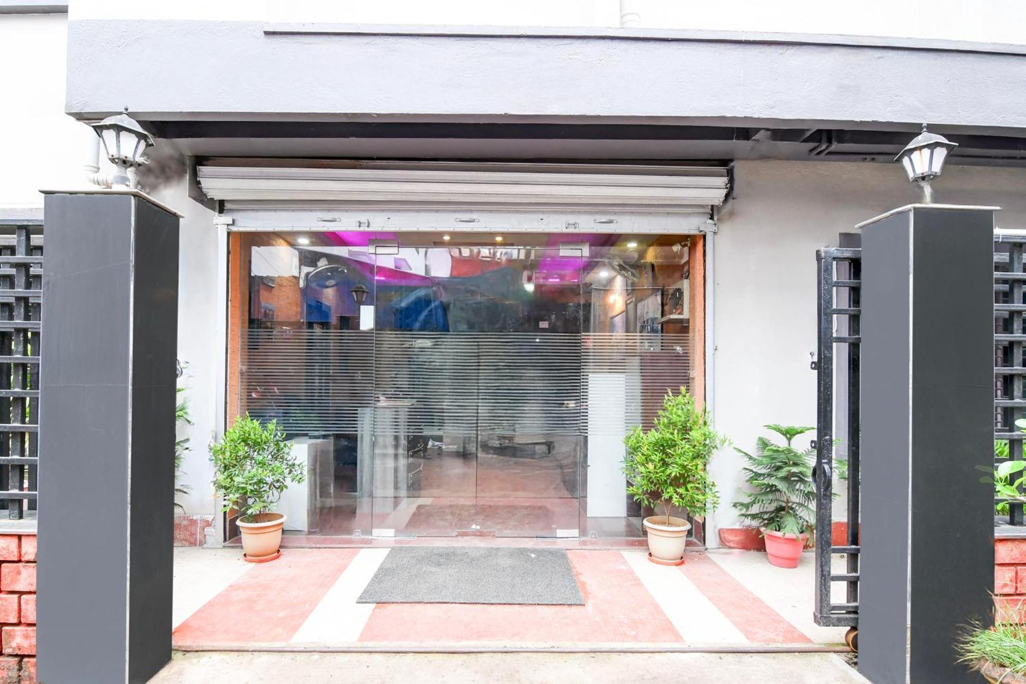 Super Collection O Behala Hotel Bhasa Exterior foto